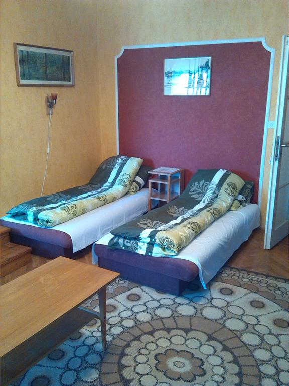 Alpesi Vendégház Orosháza Habitación foto