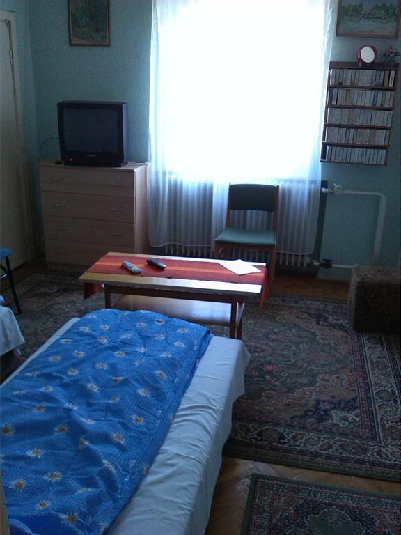 Alpesi Vendégház Orosháza Habitación foto